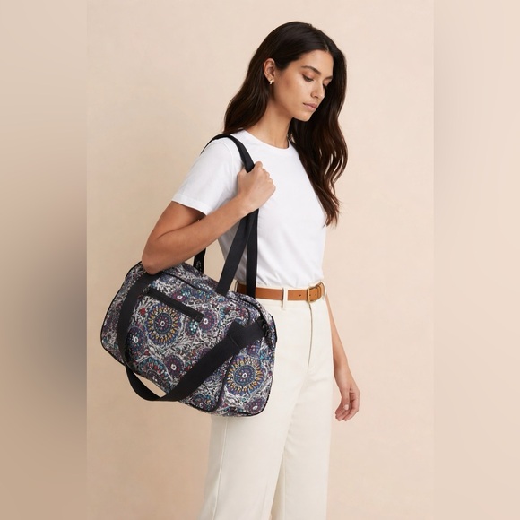 Vera Bradley Handbags - Vera Bradley Colorful Mandala Travel Bag brand new